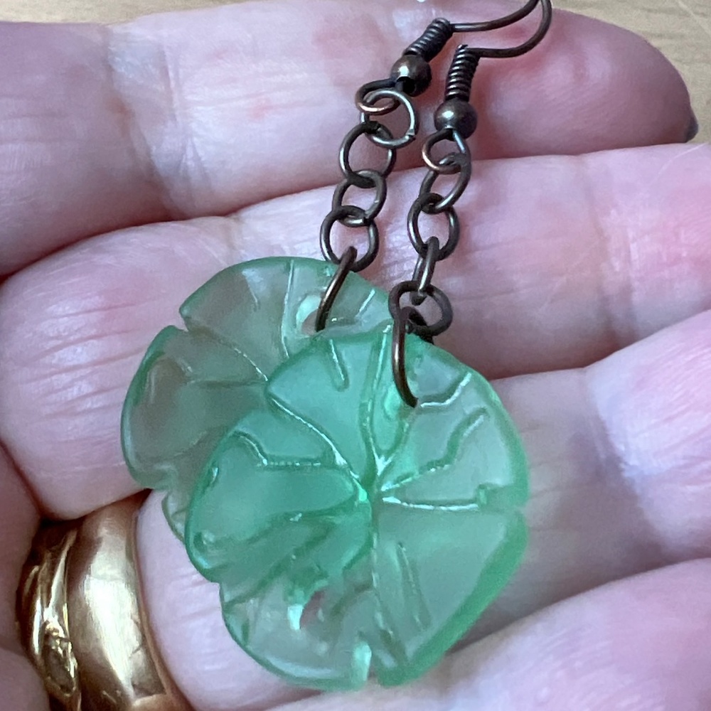 Vintage Green Frosted Carved Glass Sand Dollar Fl… - image 8